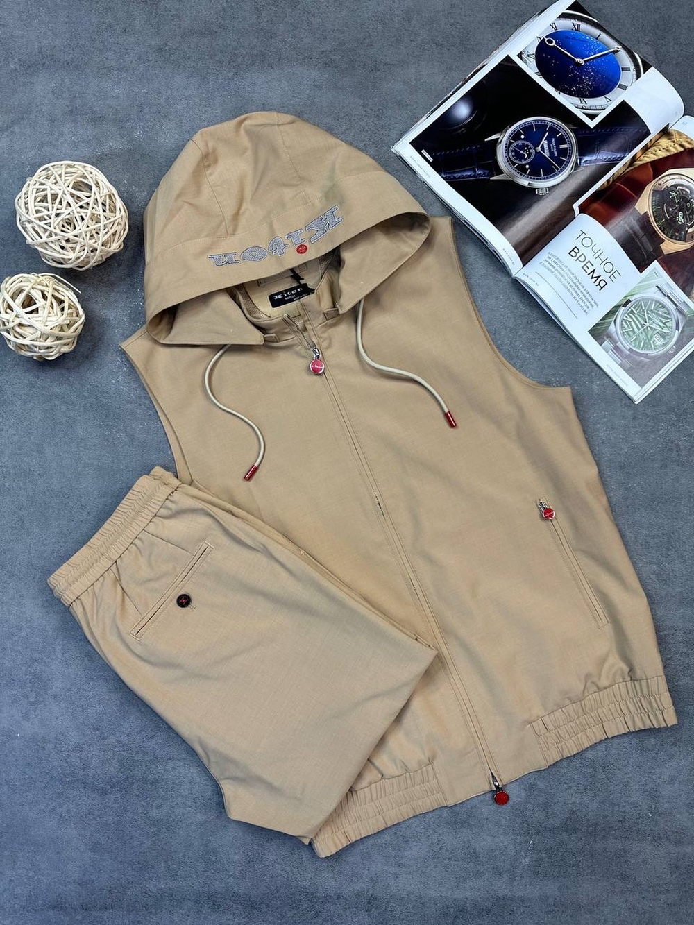 Летний костюм Kiton