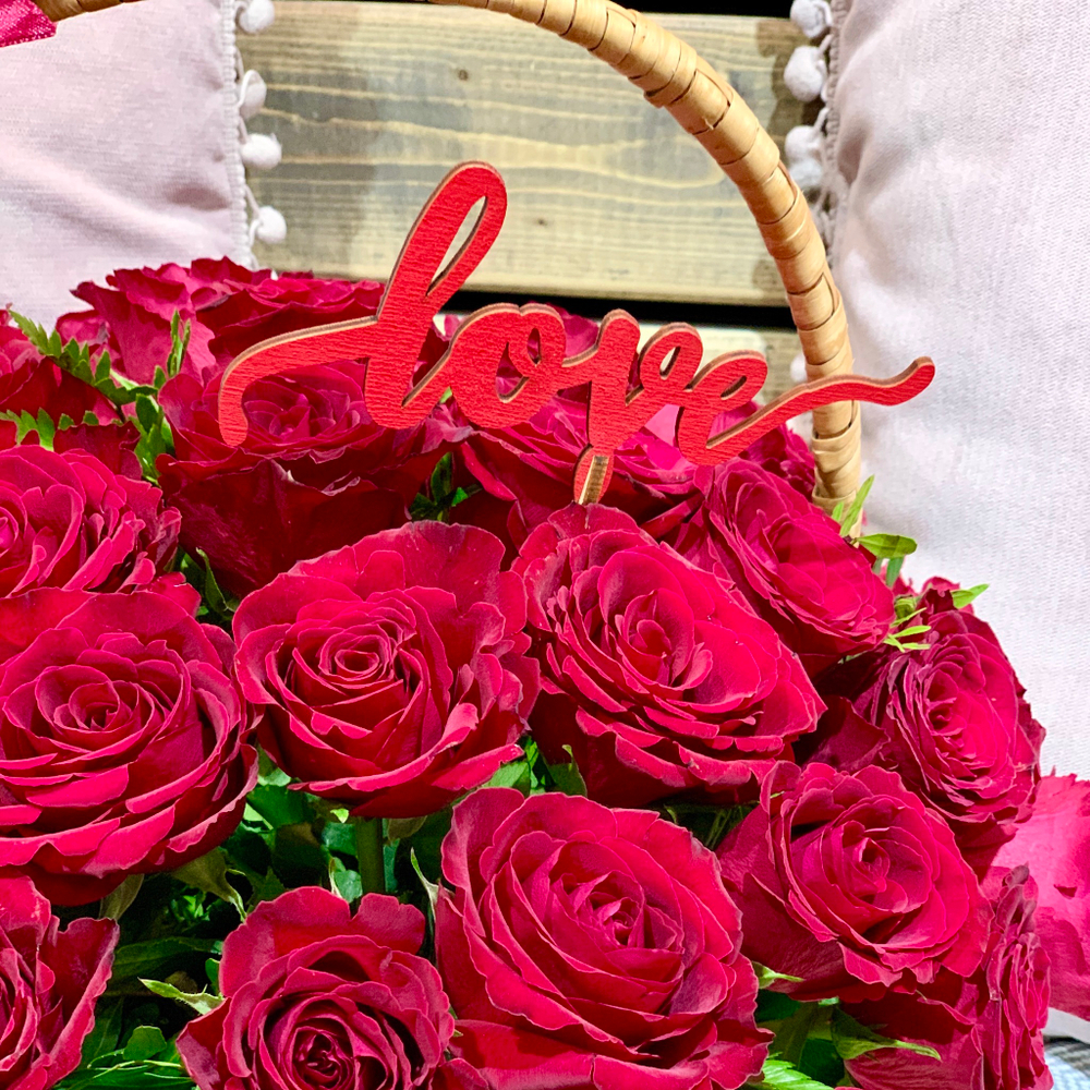 Корзина из 39 красных роз