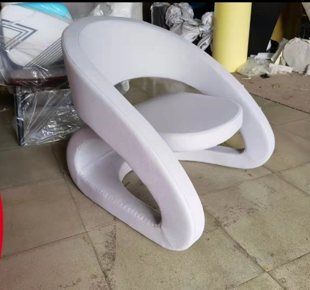 Дизайнерское кресло Tongue Armchair