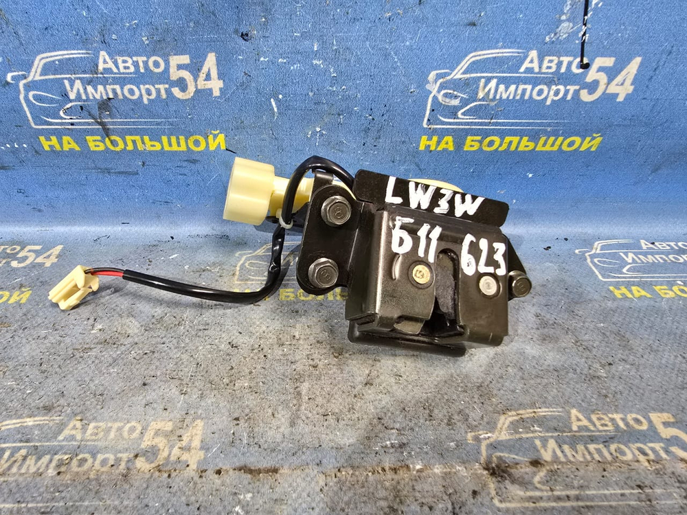 Замок багажника MAZDA MPV 2002-2006