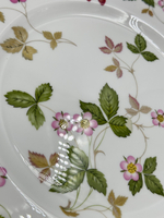 Тарелка 27,5см Wedgwood, Wild Strawberry