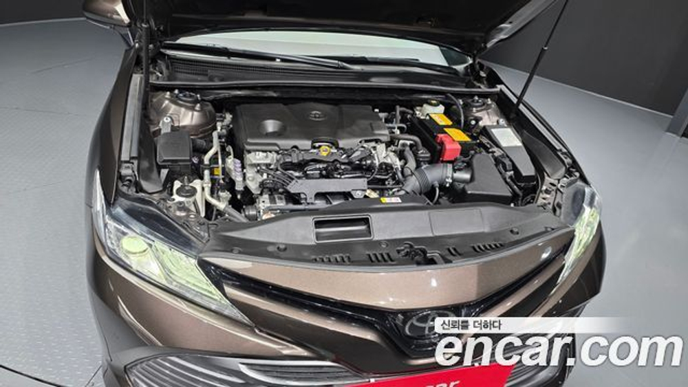 Toyota Camry 2.5 — 2019