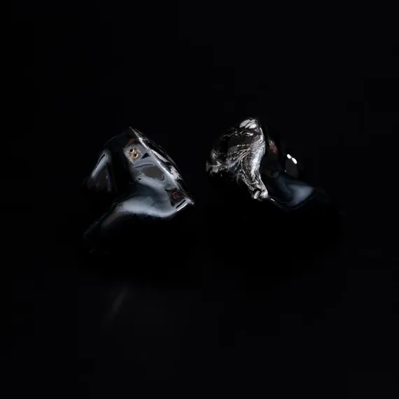 Noble Audio Khan Custom