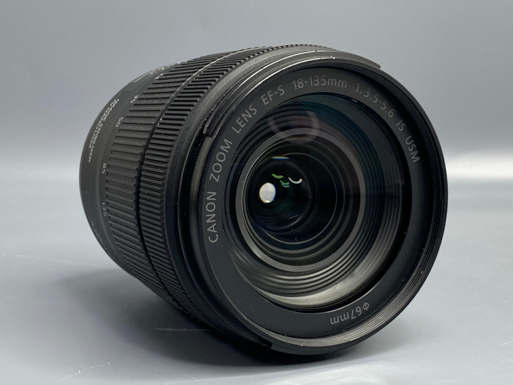 Canon EF-S 18–135mm f/3.5–5.6 USM