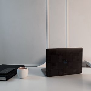 Виниловая наклейка RETRO BLACK для MacBook