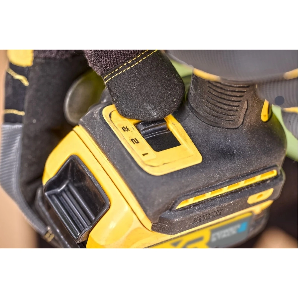 Винтоверт DeWalt DCF870N-XJ