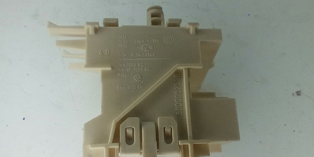 10 Кнопка сетевая посудомоечной машины Bosch 5600052536 б/у
