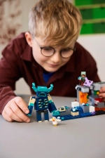 Конструктор LEGO Minecraft 21274 Встреча с начальником тюрьмы