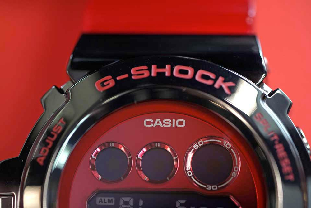 Часы Casio GM-6900B-4ER