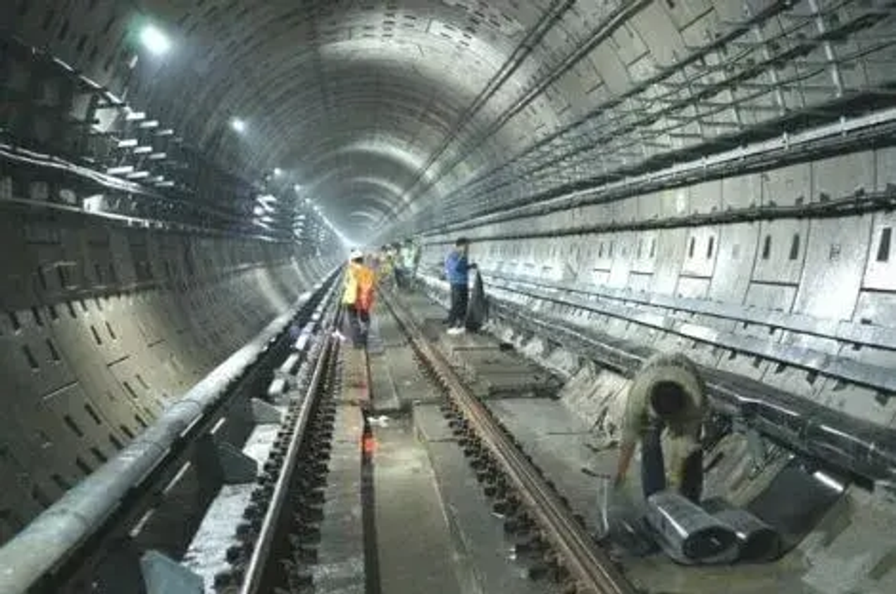 The Anti-seepage and Watertight Project of Metro Line No.12 in Beijing — гидроизоляция метрополитена с применением самоклеящейся HDPE геомембраны