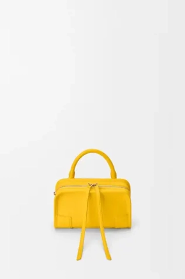 Loewe Мини-сумка Amazona 180 из мягкой телячьей кожи, желтый