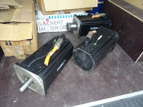 B&amp;R AUTOMATION 8LSA84.S1030D200-0