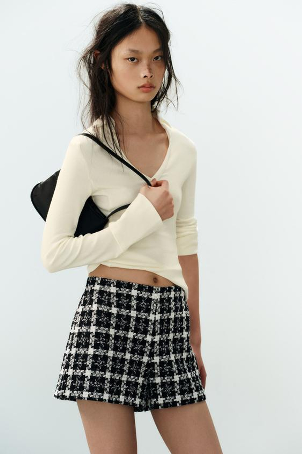 ZARA ФАКТУРНЫЕ ШОРТЫ С ВЫСОКОЙ ПОСАДКОЙ, ЧЕРНЫЙ/БЕЛЫЙ
