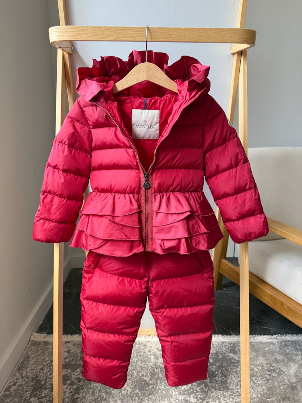 Пуховый костюм Moncler, 98