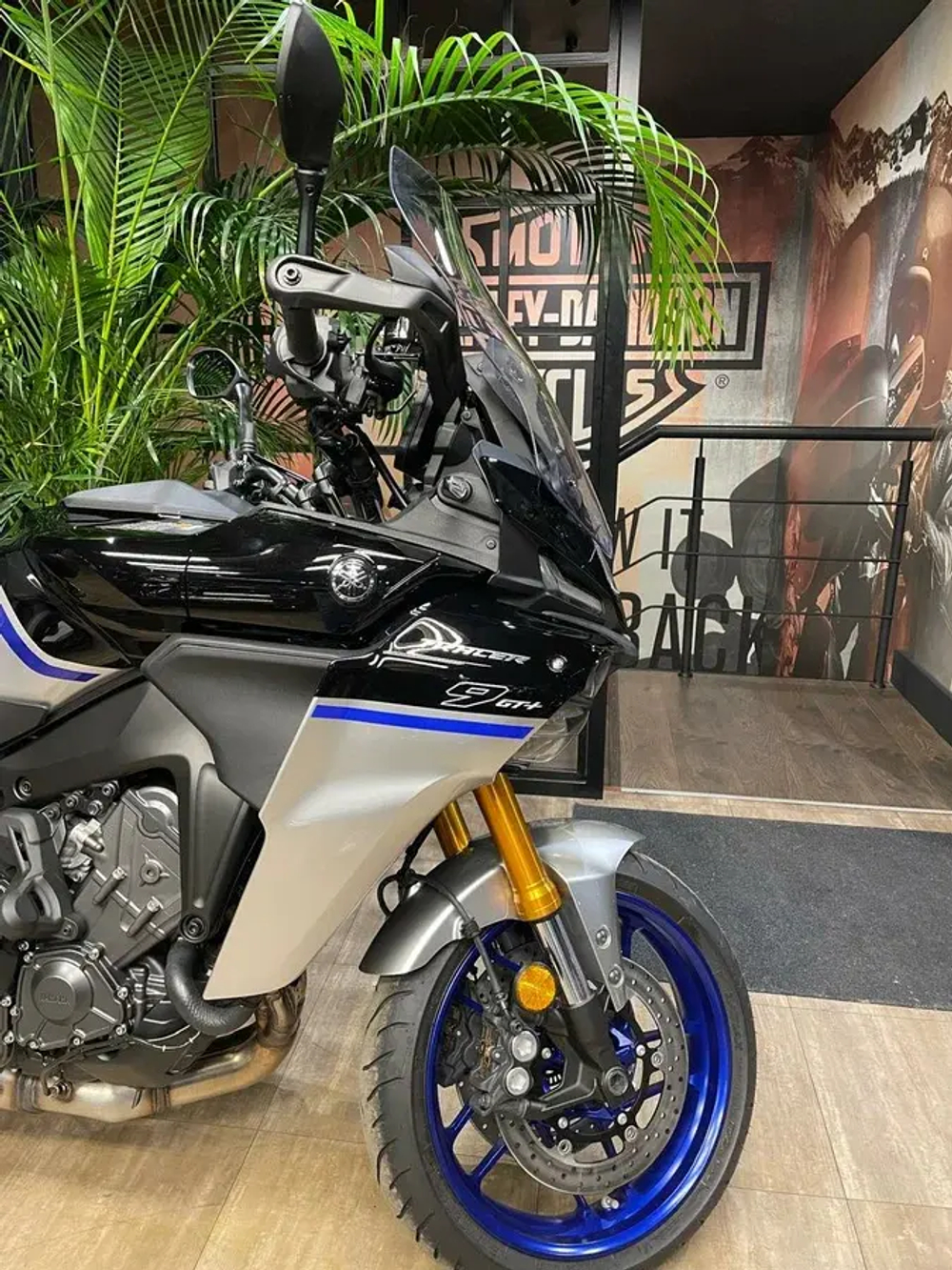 Yamaha MT-09 Tracer (FJ-09), 2025