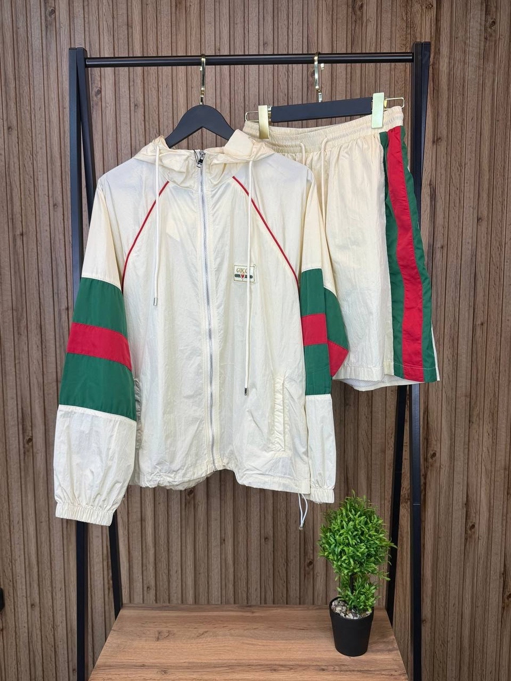 Летний костюм Gucci