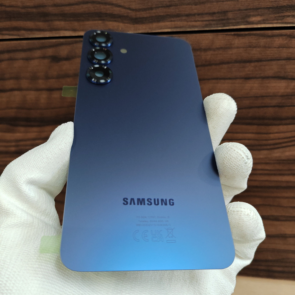 Крышка для Samsung S25 Plus (заднее стекло) "Премиум качество" цвет: Светло-Зелёный / Мятный