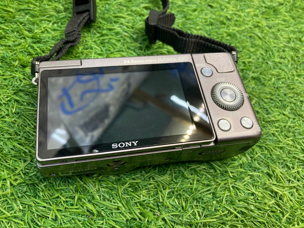 Sony A5100 kit 16-50mm 5.600 кадров