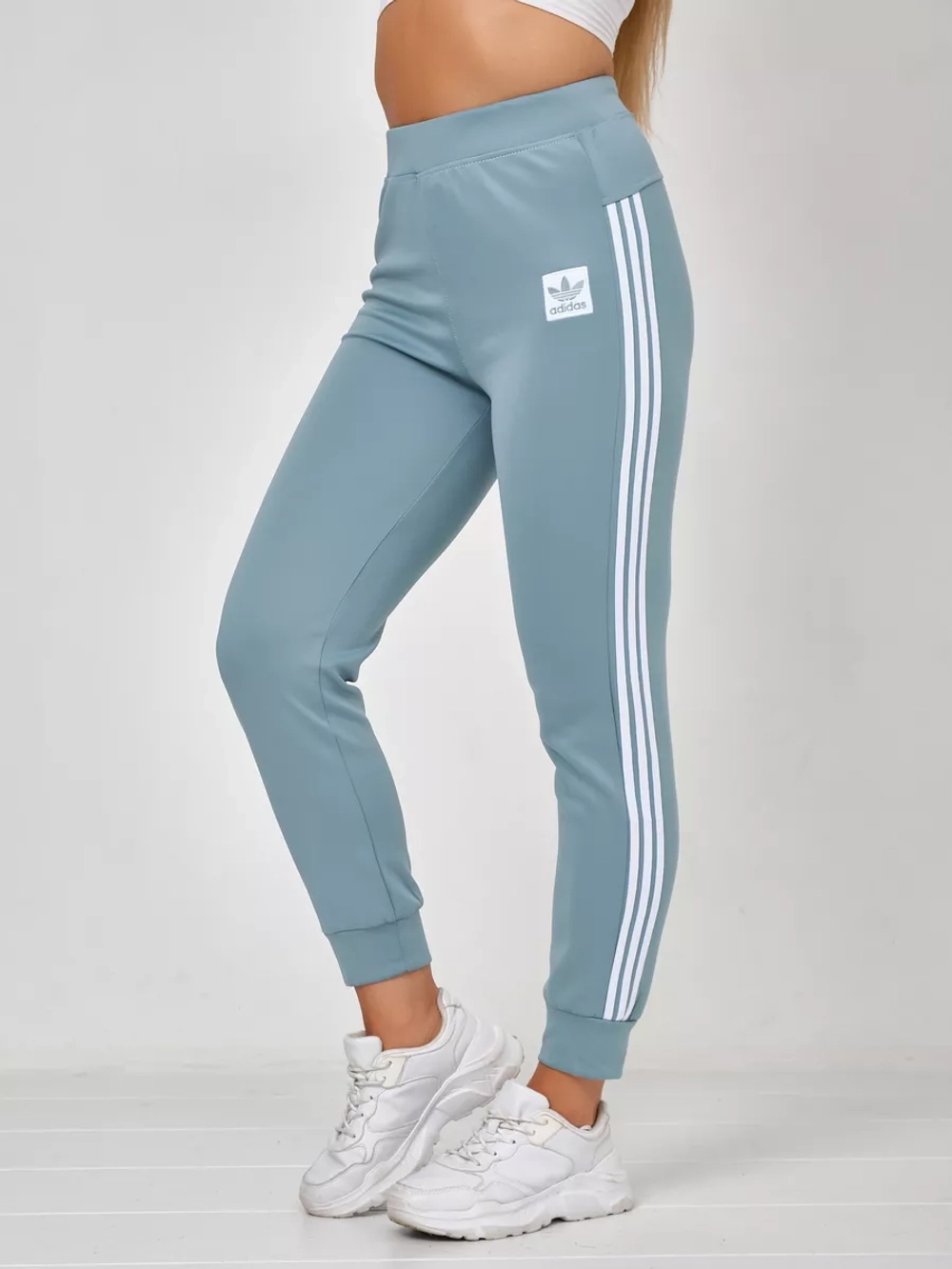 костюм спортивный на молнии Adidas с брюками и толстовка