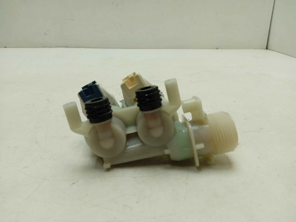 RST703D кт169 Клапан подачи воды для стиральной машины Hotpoint-Ariston RST703D б/у