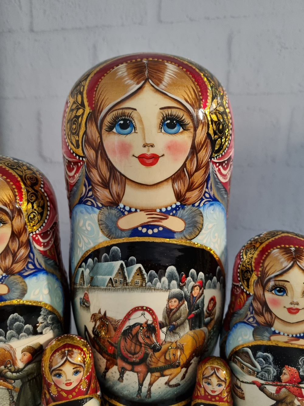 Матрешка 21см "Русская зима" 7 мест