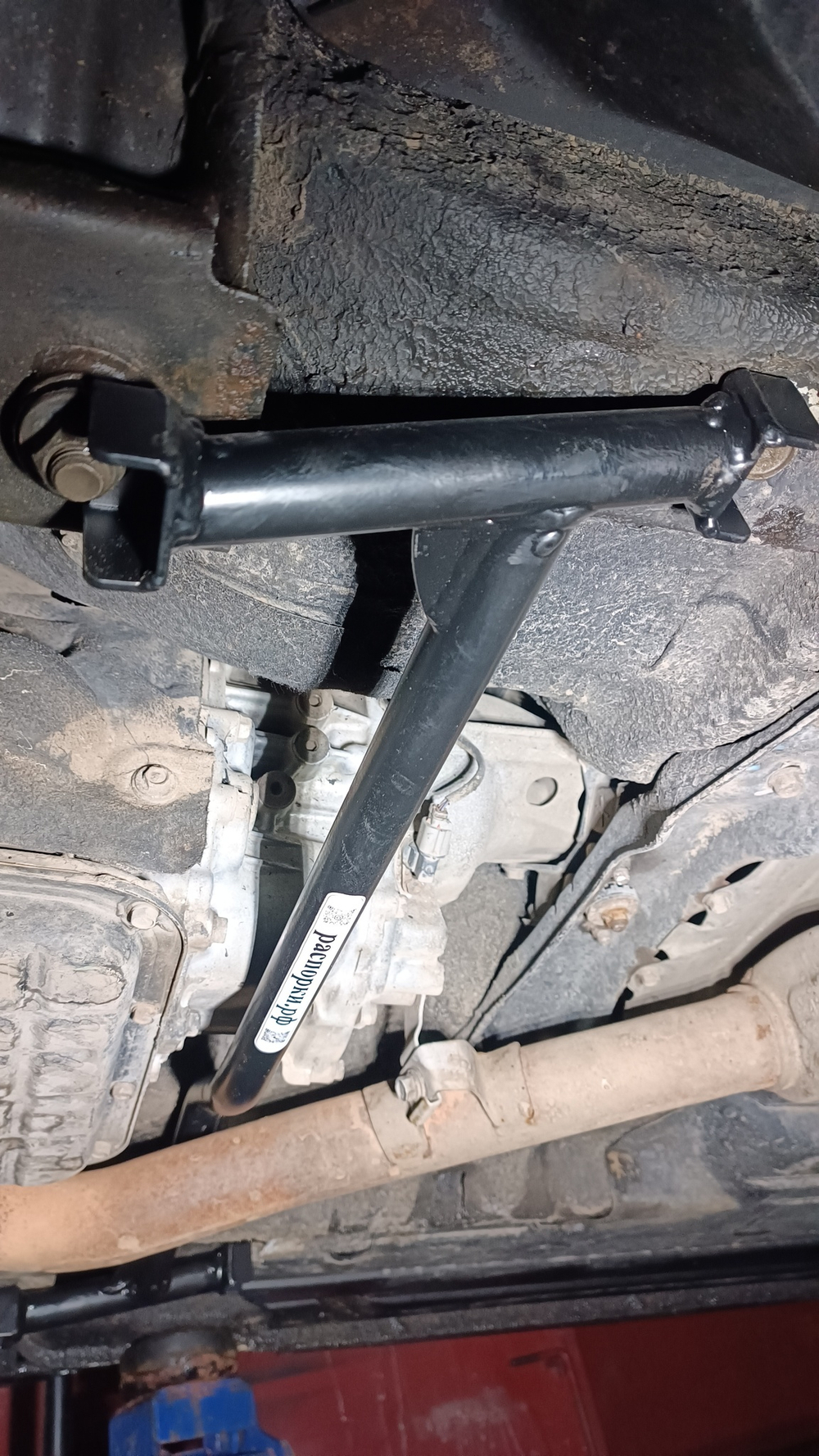 Распорка передняя нижняя Subaru Outback 4 (BR) (ПОД ЗАКАЗ)
