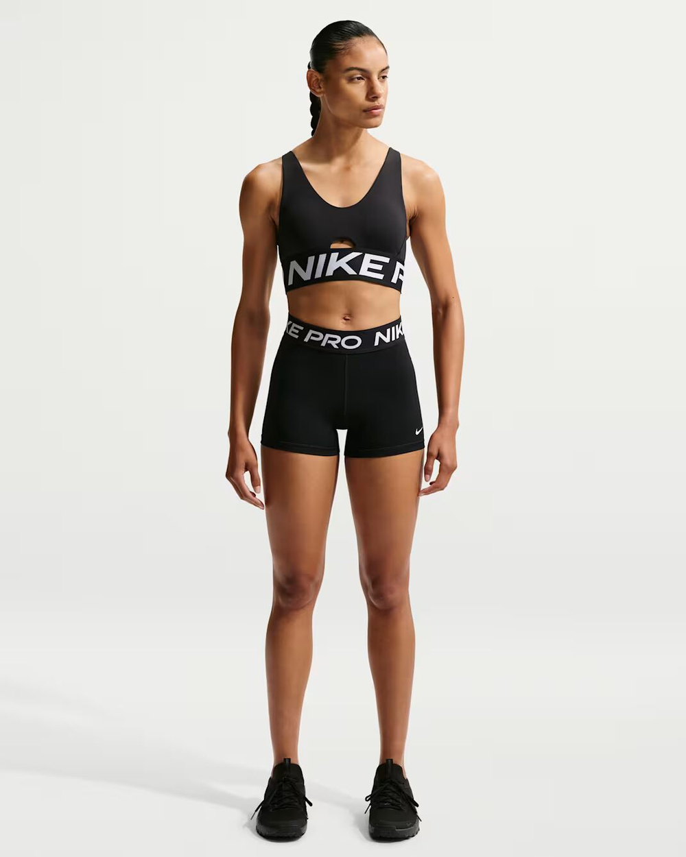 Nike Pro Indy Plunge Женский спортивный бюстгальтер со средней поддержкой и вставками - NIKE