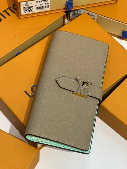 Кошелек Louis Vuitton Lv Vertical