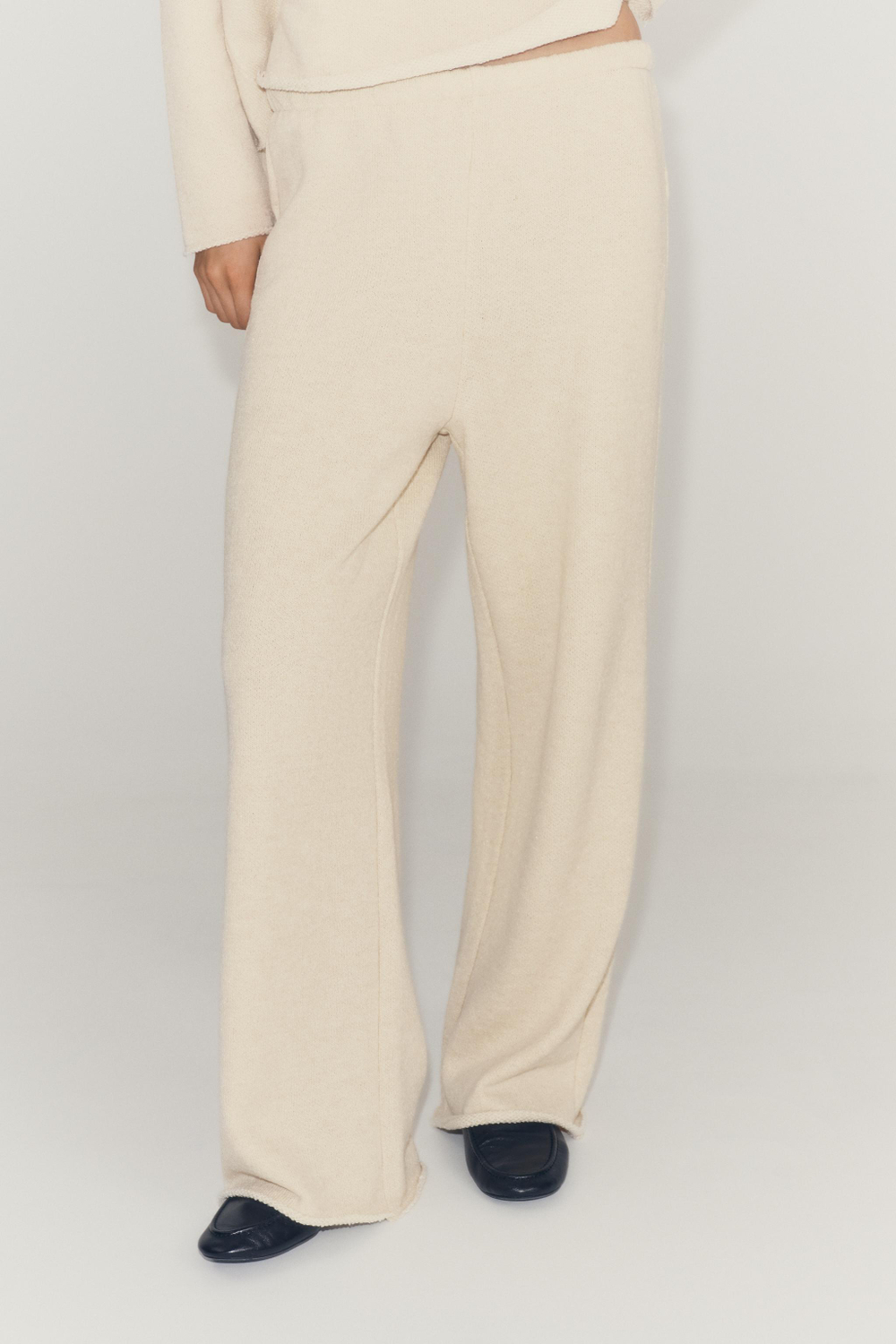 ТОЛСТОВКА РУСТИК — ZARA