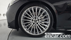 Mercedes-Benz C-Class C300 4MATIC AMG Line — 2024