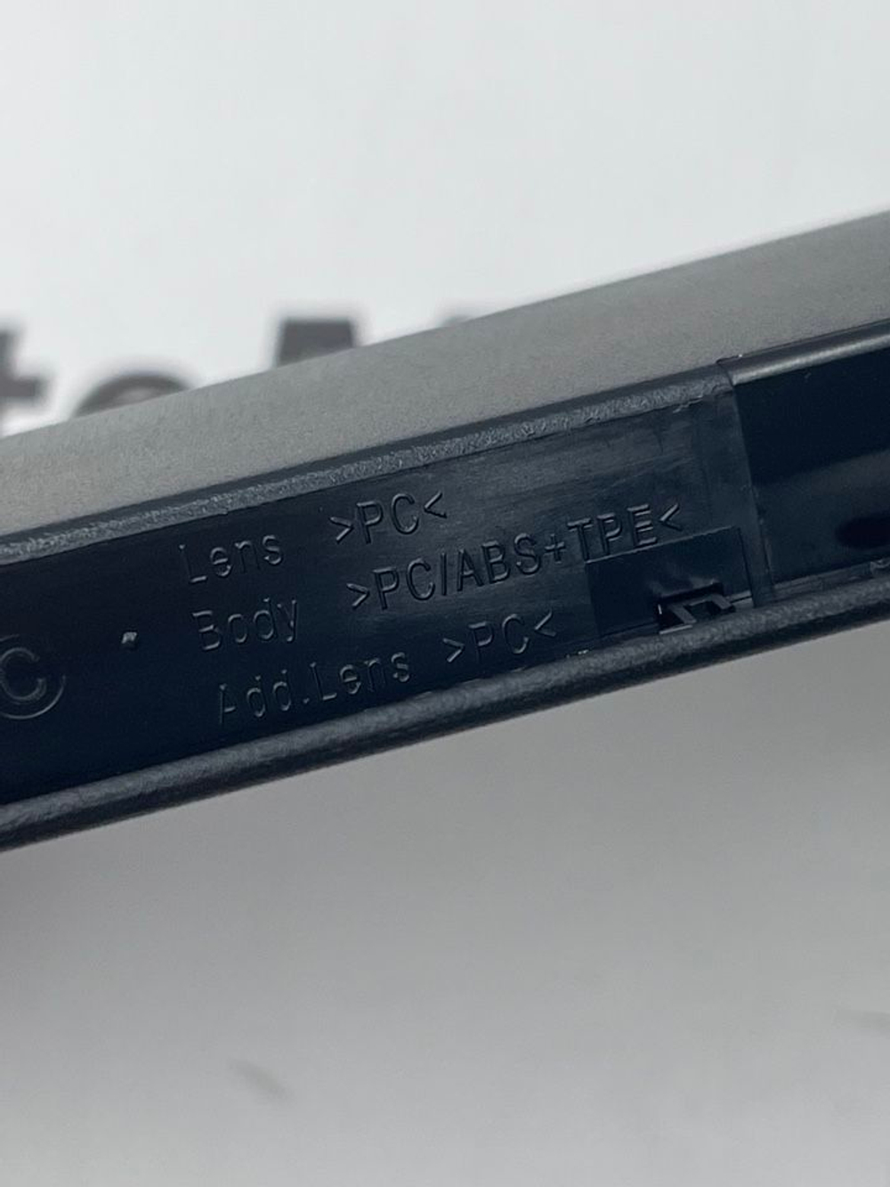 Дополнительный стоп-сигнала Шкода Рапид. 5JH945097C. Оригинал.