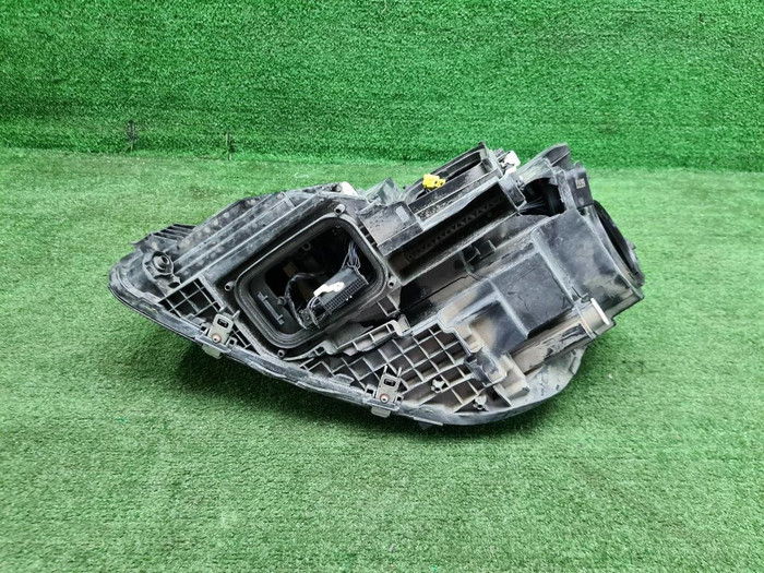 Фара правая Mercedes GLE V167 18-24 Multibeam LED