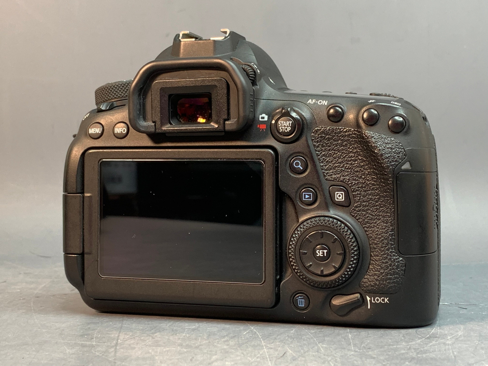 Canon EOS 6D Mark II 2.252 кадров