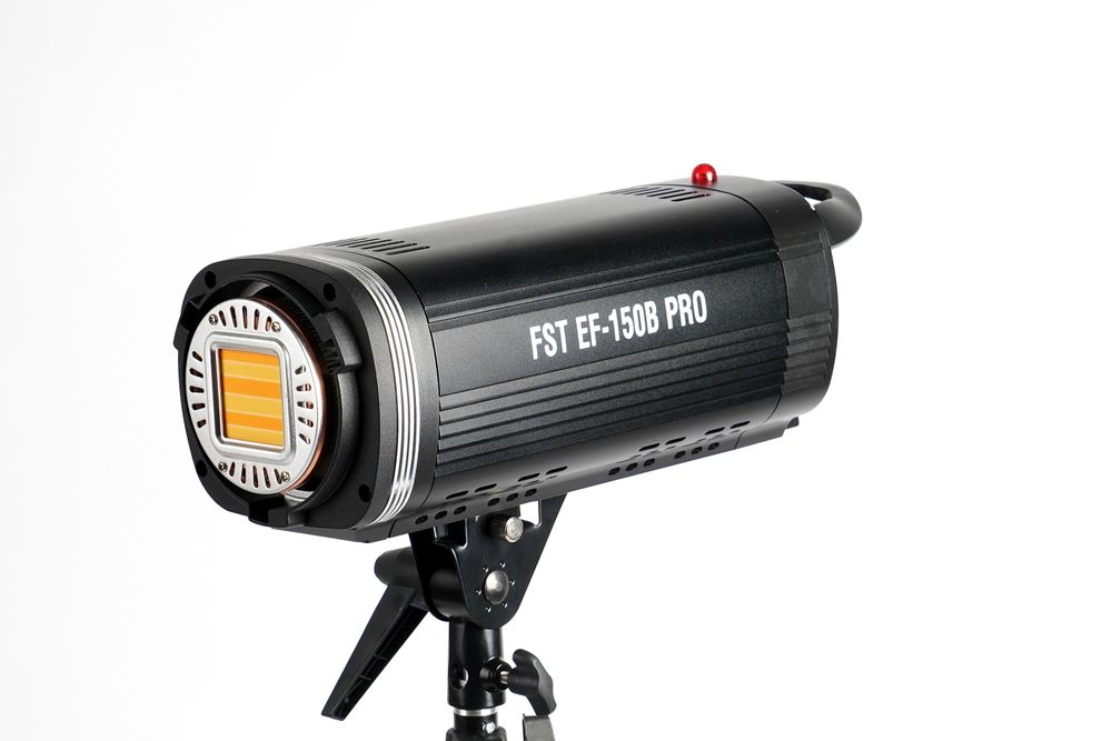 Комплект постоянного света FST EF-150B LED Softbox KIT