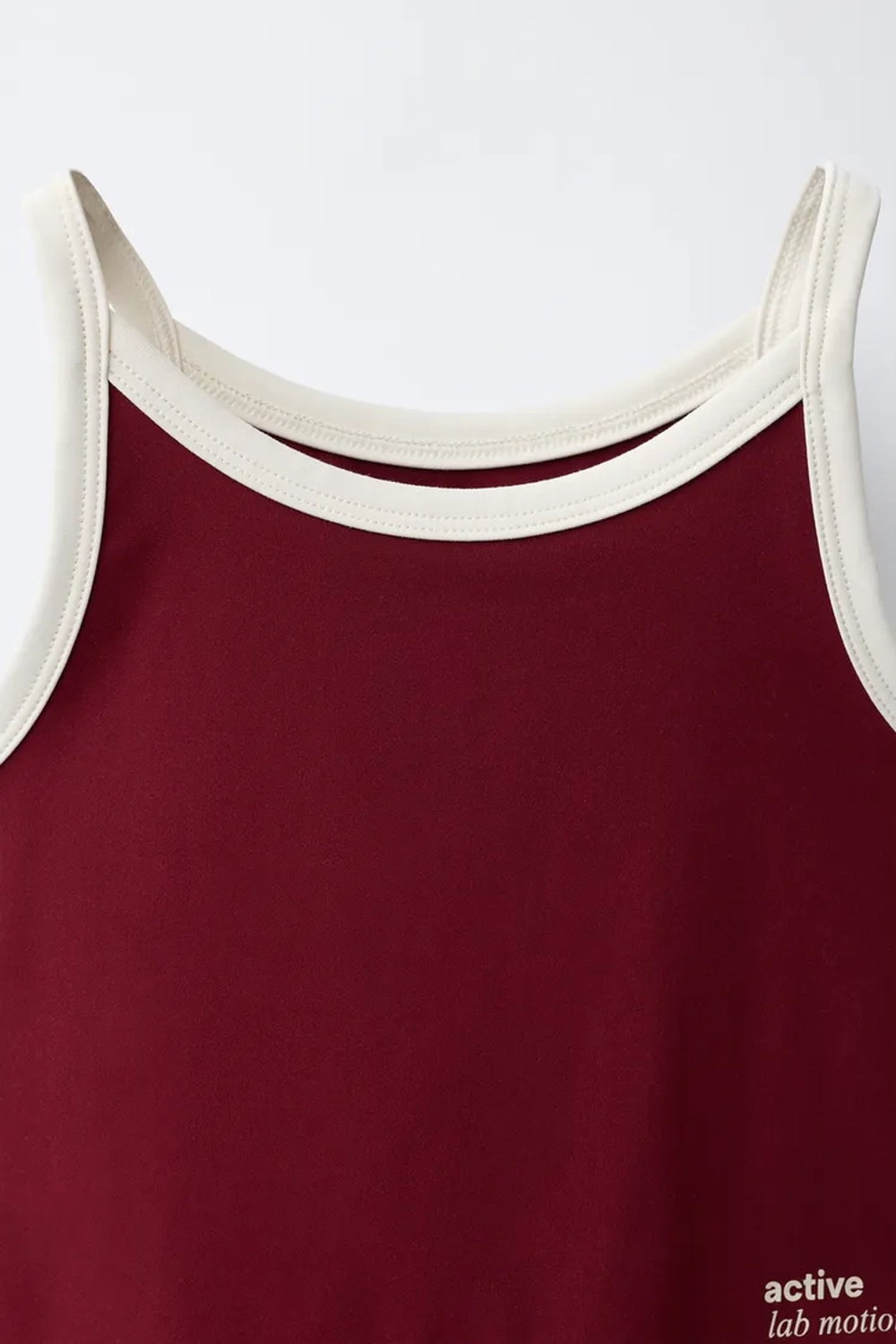 ZARA СПОРТИВНЫЙ ТОП С КОНТРАСТНОЙ ОКАНТОВКОЙ, БУРГУНДИ