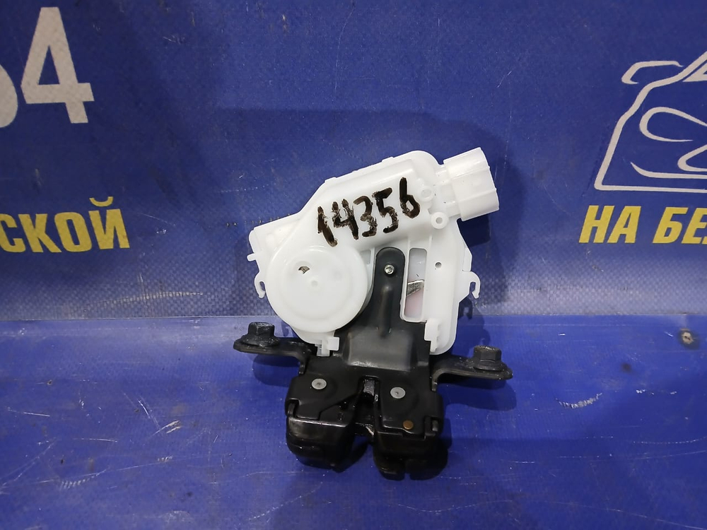 Замок багажника TOYOTA FIELDER 2012-2019