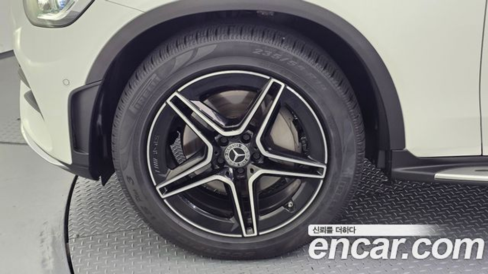 Mercedes-Benz GLC-Class GCL300 4MATIC Coupe — 2023