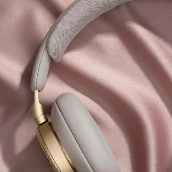 Bang &amp; Olufsen Beoplay H100 Hourglass Sand