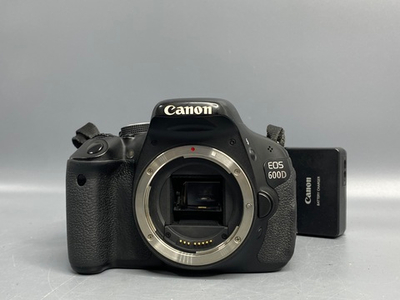 Canon EOS 600D 38.600 кадров