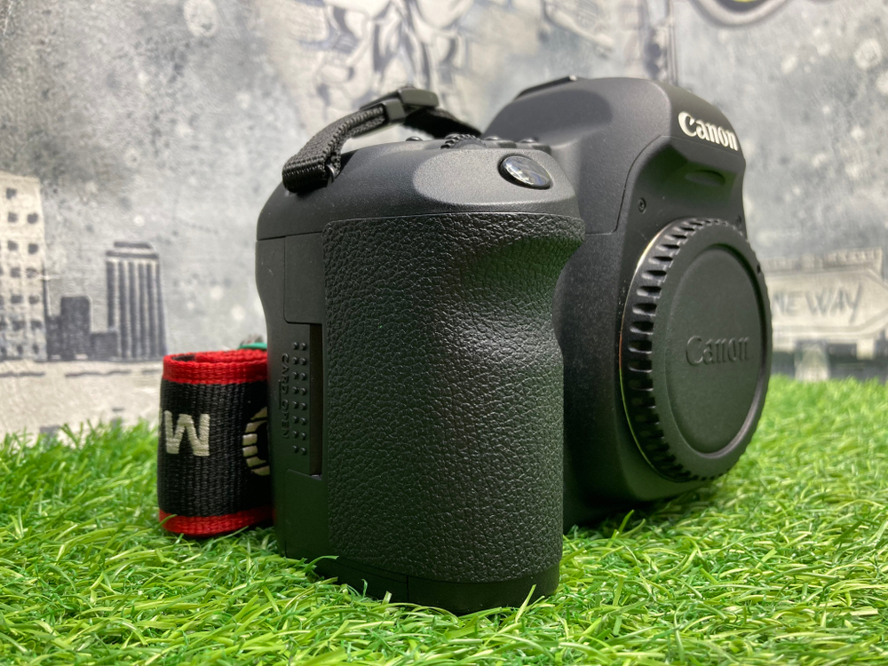 Canon EOS 5D Mark II (9.500 кадров)