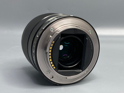Sony FE 28mm f/2