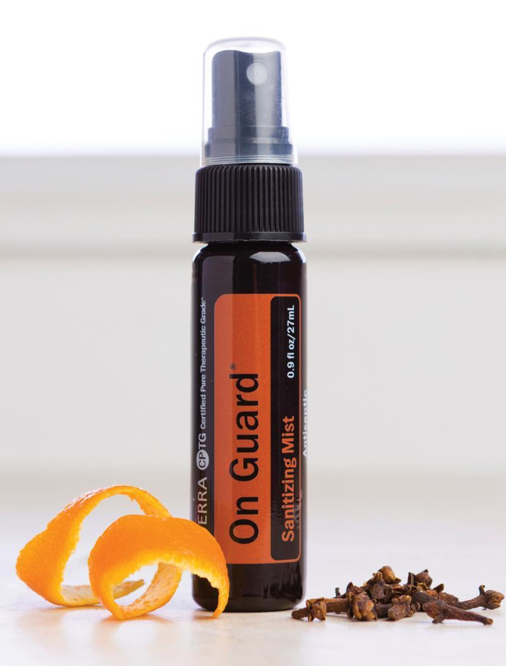 «Он гард» спрей дезинфицирующий для рук, doTERRA «On Guard» Sanitizing Mist, 27 мл