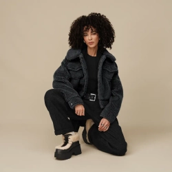 UGG Короткая куртка-тракер Frankie, темный антрацит