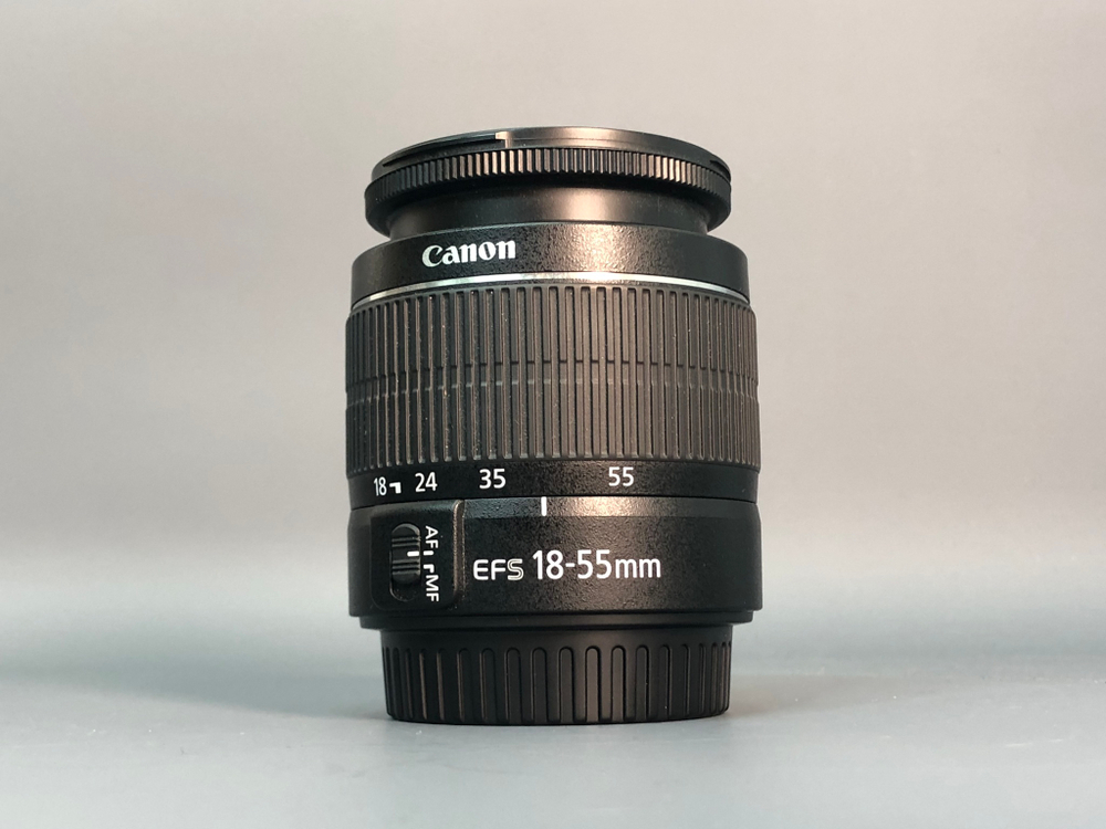 Canon EOS 4000D Kit EF-S 18-55 III 50.000 кадров