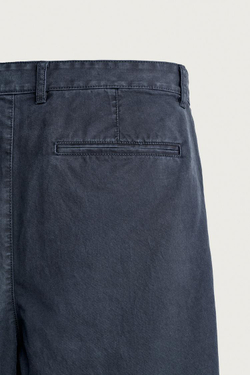 ZARA БРЮКИ ЧИНОС RELAXED FIT СО СКЛАДКАМИ, МОРСКОЙ СИНИЙ