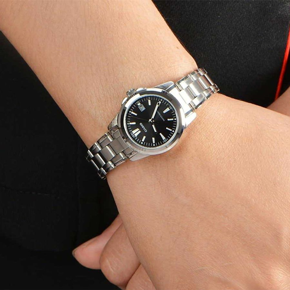 Женские наручные часы Casio Vintage LTP-1215A-1A2