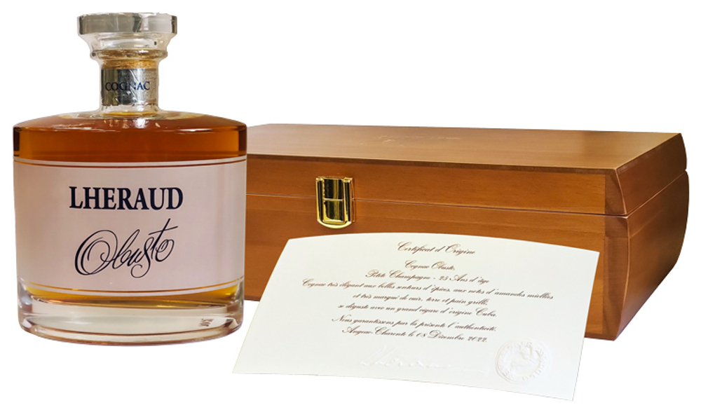 Коньяк Lheraud Cognac Obusto п/уп (дерево), 0.7 л