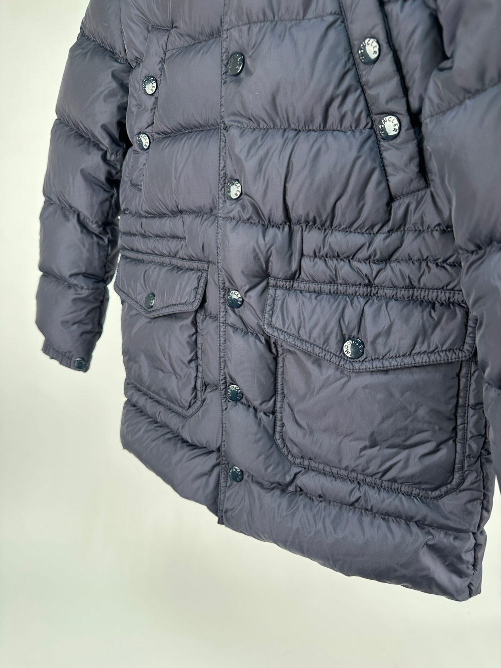 Пуховик Moncler