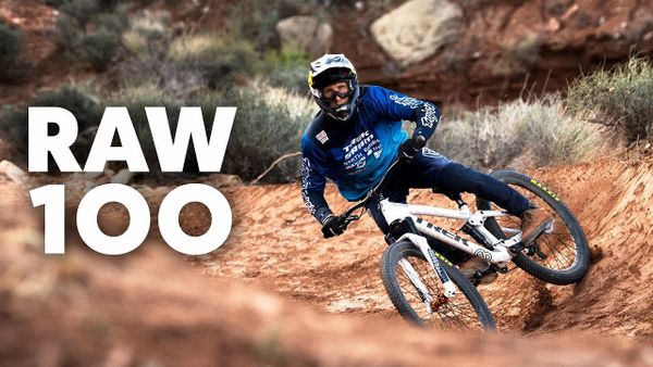 Brandon Semenuk в очередной раз отменяет законы физики! Brandon Semenuk в очередной раз отменяет законы физики!