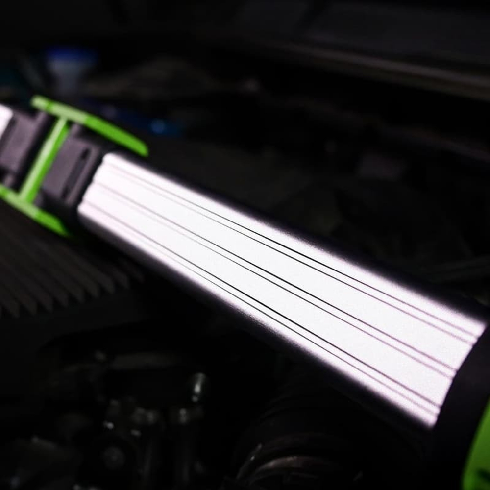Подкапотный LED-прожектор аккумуляторный Greenworks Арт.3503607, 24V, 1200 Лм